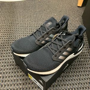 NEW Adidas Ultraboost 2020 - Black & White
